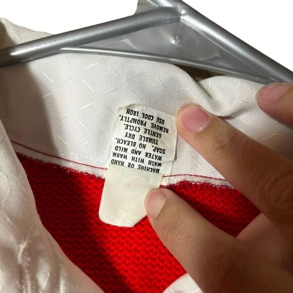 Vintage Women’s collared Red White Sweater Size Large - Picture 6 of 7